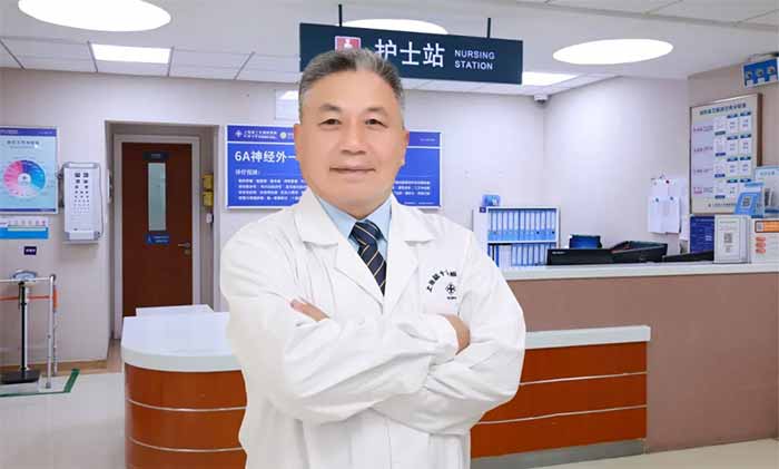 <b>�˲����� �� �����ר����������ʿȫְ�����Ϻ���ʮ���Կ�ҽԺ</b>